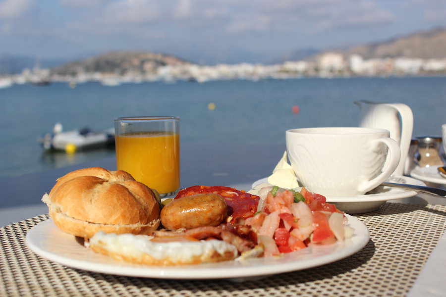 Port de Pollença - Mallorca - Hotel Illa d'Or - Frühstück mit Meerblick