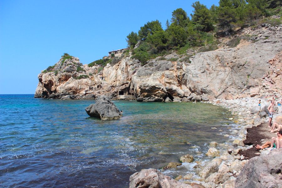 Mallorca Wanderung Cala Deià - Bucht von unten