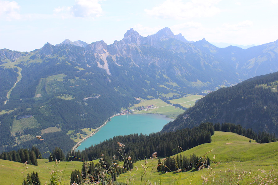 Vom Neunerköpfle zur Sulzspitze in Tirol - See