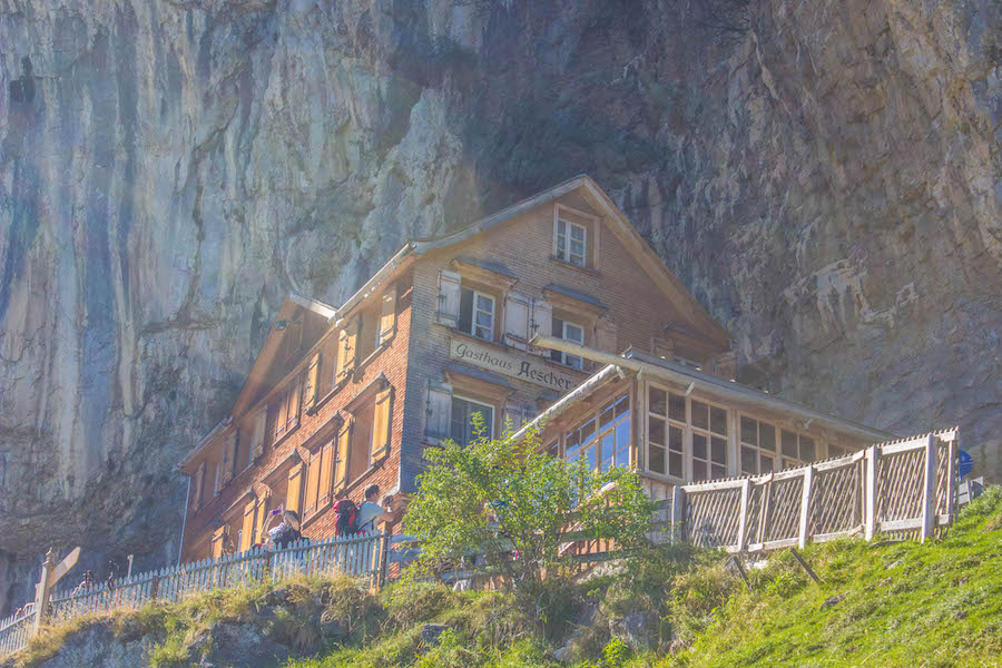 Wandern in den Schweizer Alpen - Hütte Aescher