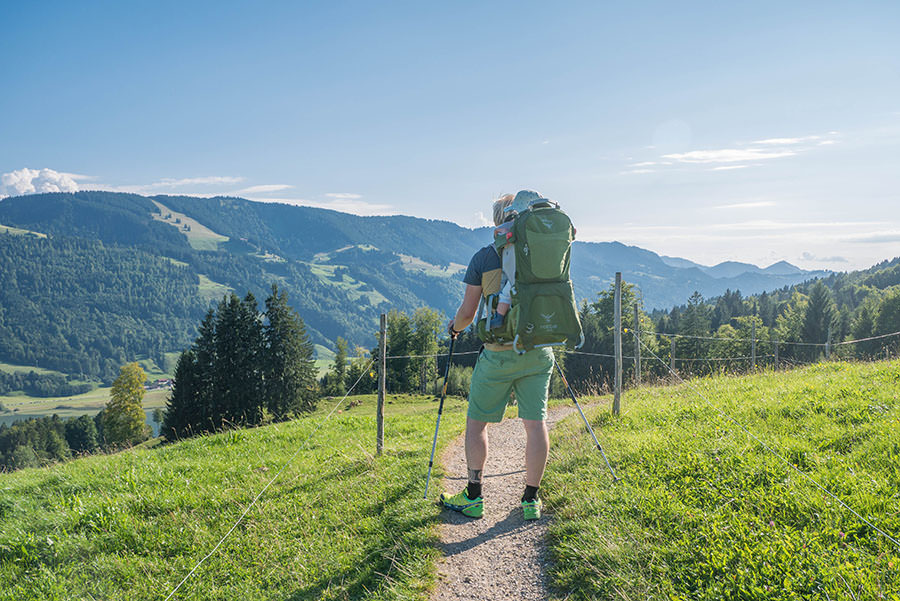 After Work Wandern am Alpsee im Allgaeu - Wiese