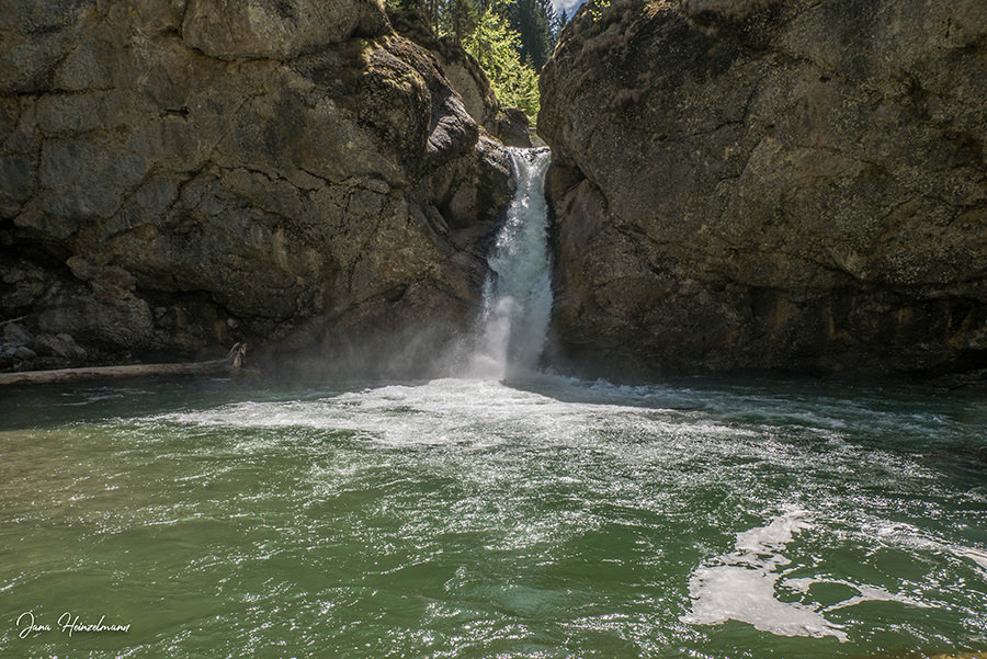 A Tasty Hike - Wanderung Buchenegger Wasserfaelle - Wasserfall