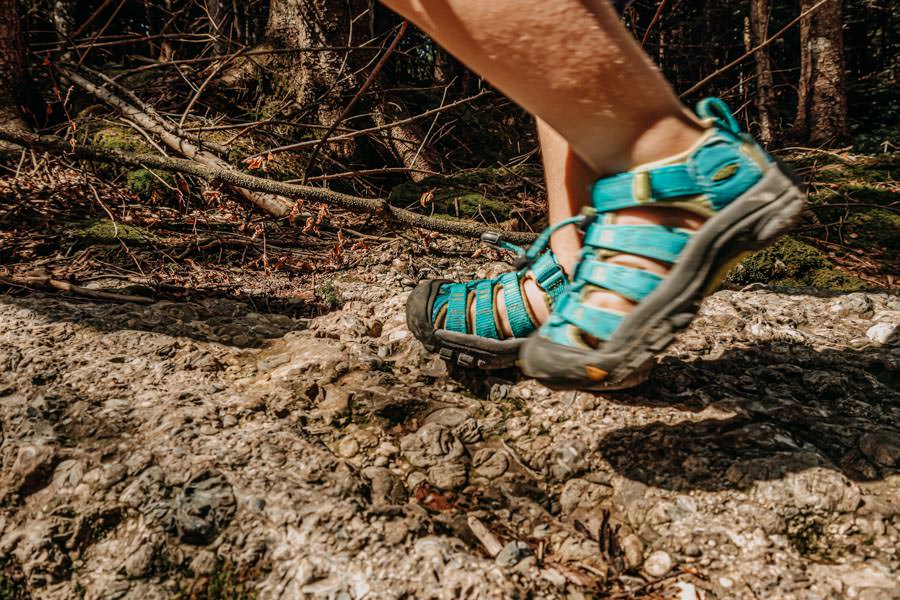 A Tasty Hike - Gruenten Wandern - Lustiger Wanderweg Allgaeu - Zwergsteiger – Keen Kinderwanderschuhe wandern