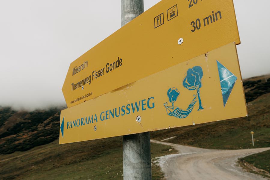 A Tasty Hike - Serfaus Wandern - Panorama Genussweg - Schild